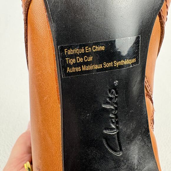 CLARKS Womens 9.5 Tan Leather Sapphire Vesta Heeled Ankle Boot Brown Side Zip - Picture 10 of 15